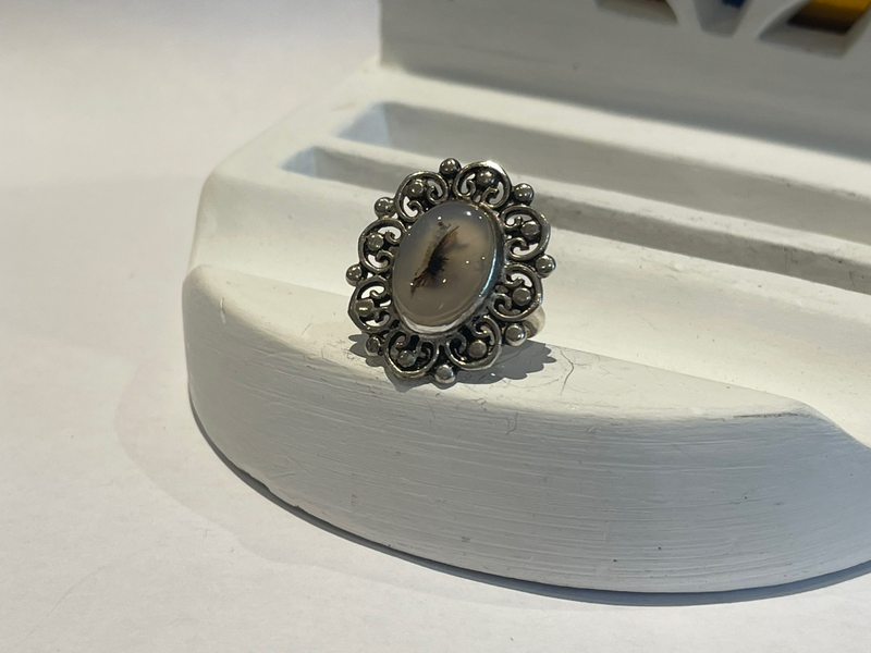 Agate ladies ring