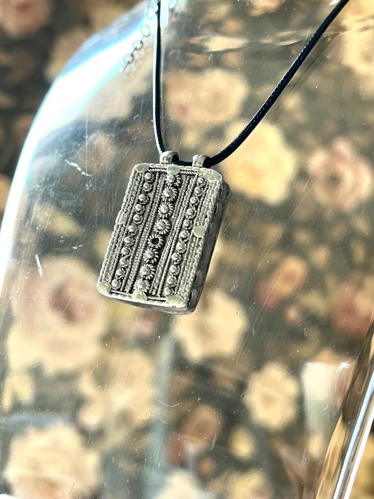 Rectangular pendant